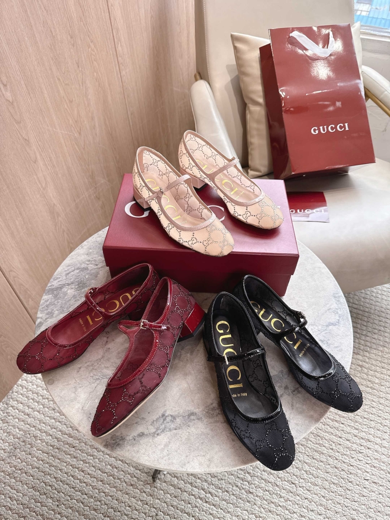 Gvc*1 flat shoes